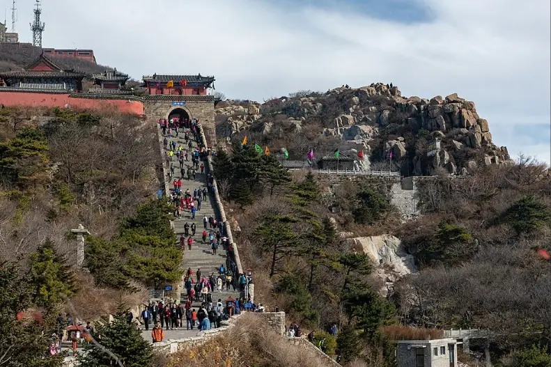 Stone steps ascending toward the summit of Taishan